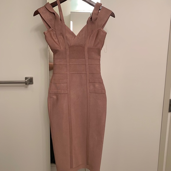 House Of CB MIMI
TAUPE OFF SHOULDER BANDAGE DRESS - Picture 5 of 5